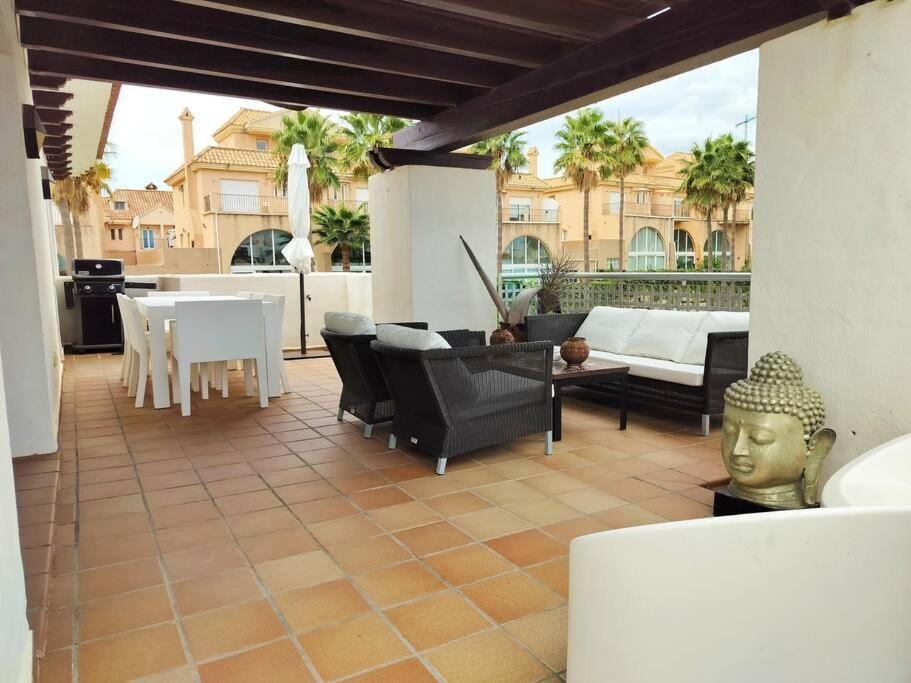 Hébergement de vacances Lovely Seaside Luxury Penthouse *